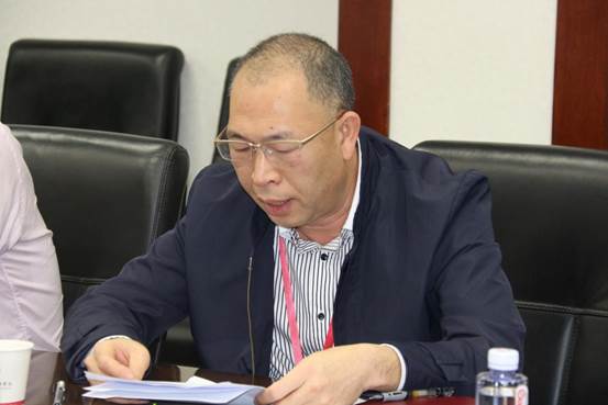 說明: 深圳職業(yè)技術(shù)學(xué)院黨委副書記、紀(jì)委書記楊平現(xiàn)場致辭