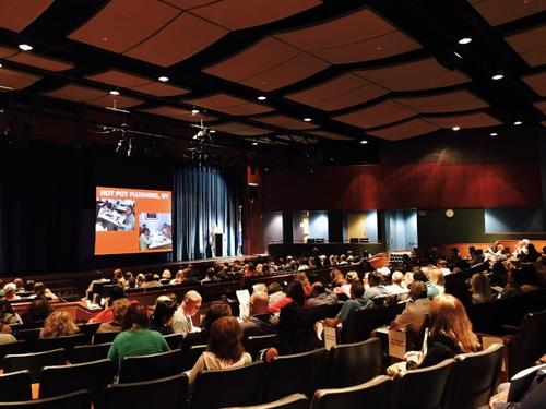 贏在起跑線？中國孩子赴美留學(xué)是否越早越好？